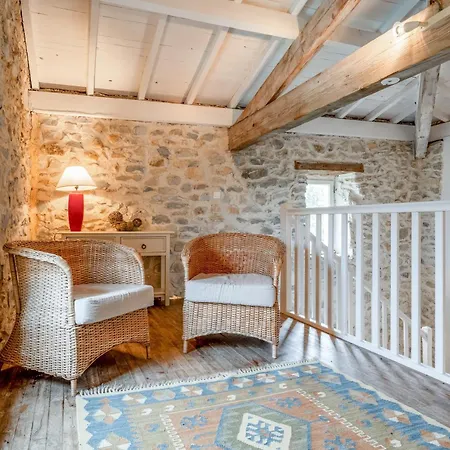 Le Grenier, Piscine, Animaux Casa vacanze *