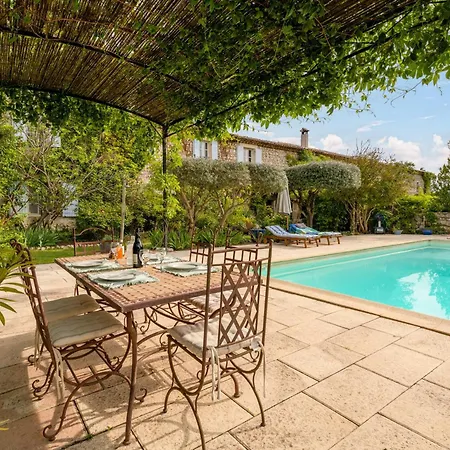 Casa vacanze Le Grenier, Piscine, Animaux Lussan (Gard)