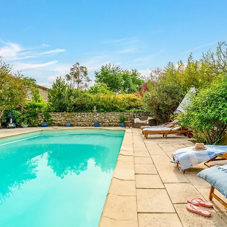 Le Grenier, Piscine, Animaux